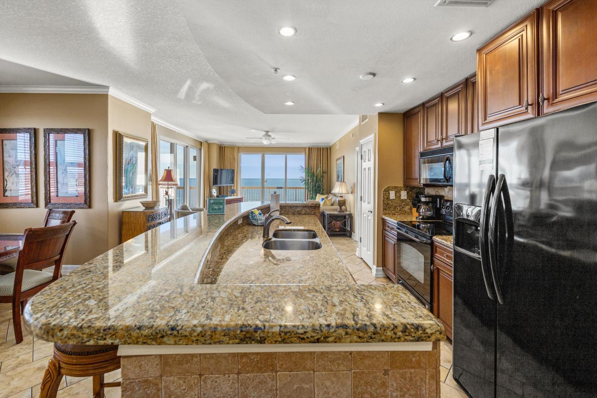 Gulf Front Master Bedroom! 2 Pools & Hot Tubs! Sleeps 8! Panama City Beach Esterno foto