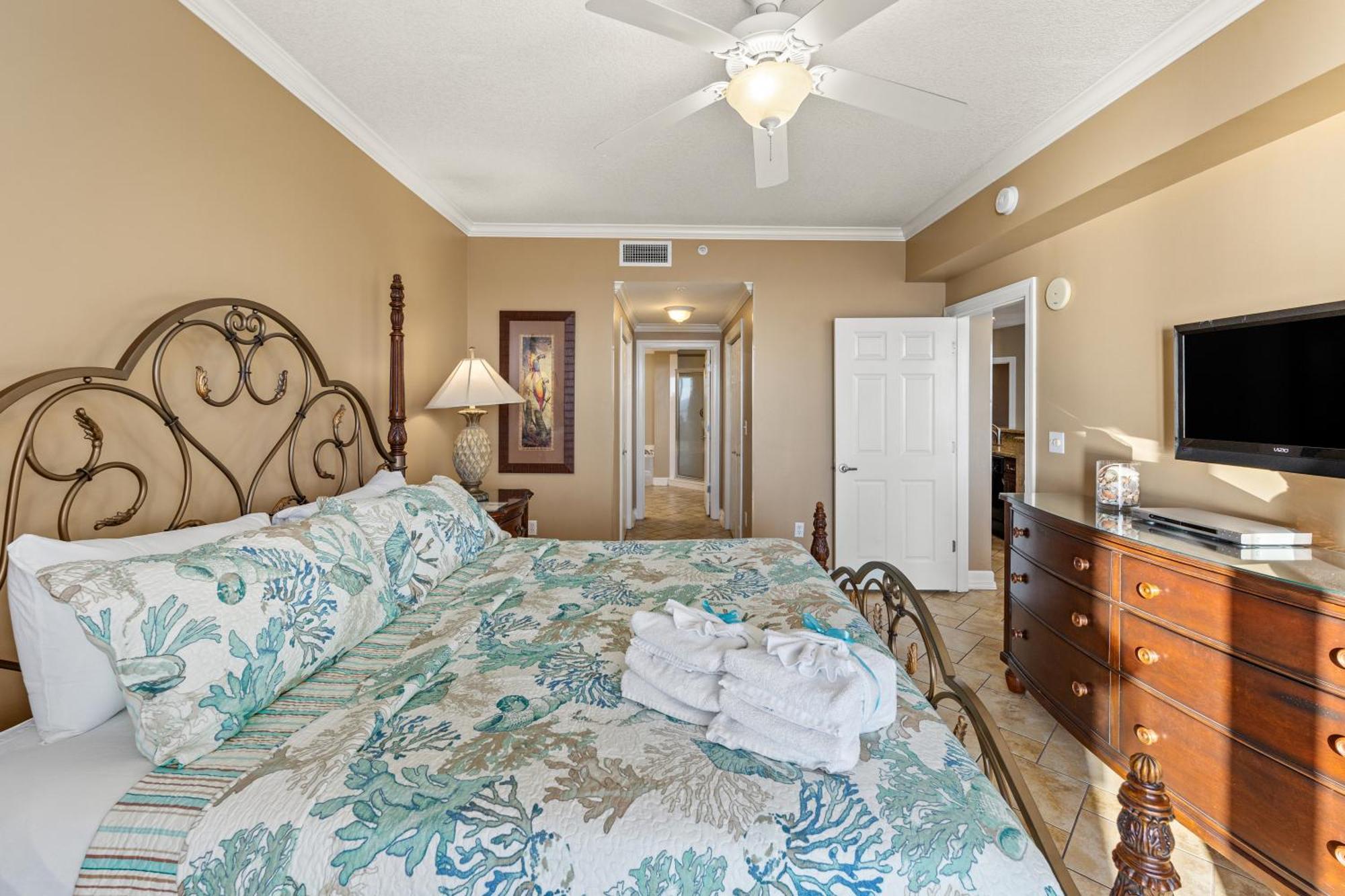 Gulf Front Master Bedroom! 2 Pools & Hot Tubs! Sleeps 8! Panama City Beach Esterno foto