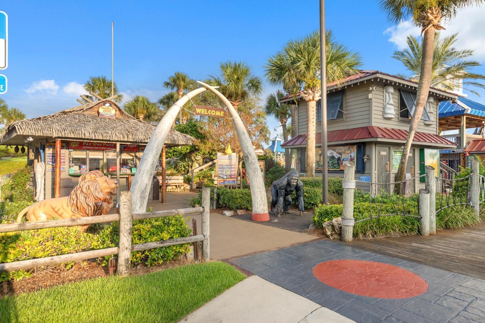 Gulf Front Master Bedroom! 2 Pools & Hot Tubs! Sleeps 8! Panama City Beach Esterno foto